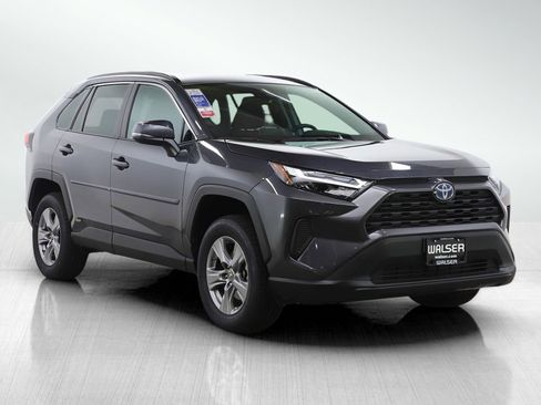 Used 2024 Toyota RAV4 LE image 7