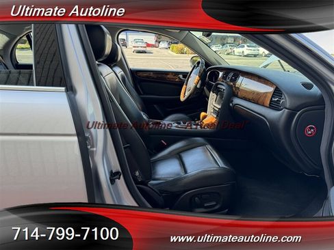 Used 2004 Jaguar XJ8 image 33