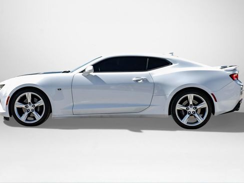 Used 2016 Chevrolet Camaro SS image 9