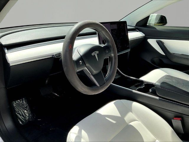 Used 2020 Tesla Model 3 Standard Range Plus RWD image 17
