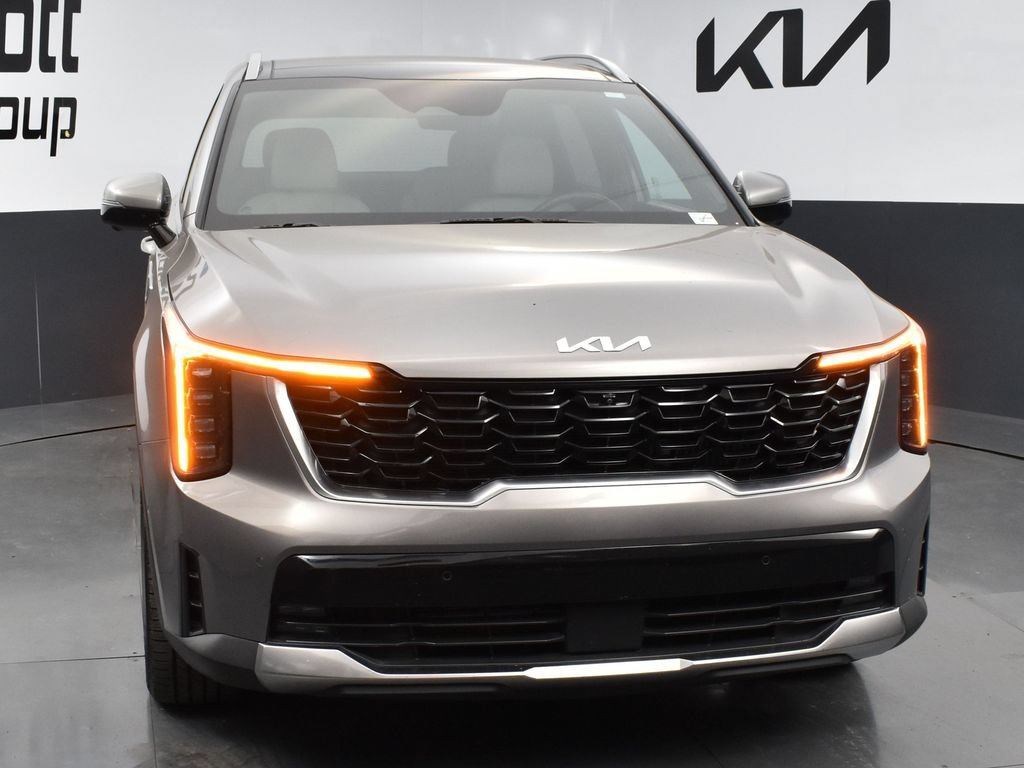 Certified 2025 Kia Sorento SX Prestige AWD/4WD image 8