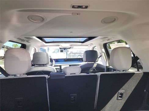 New 2026 Lincoln Navigator Reserve image 21