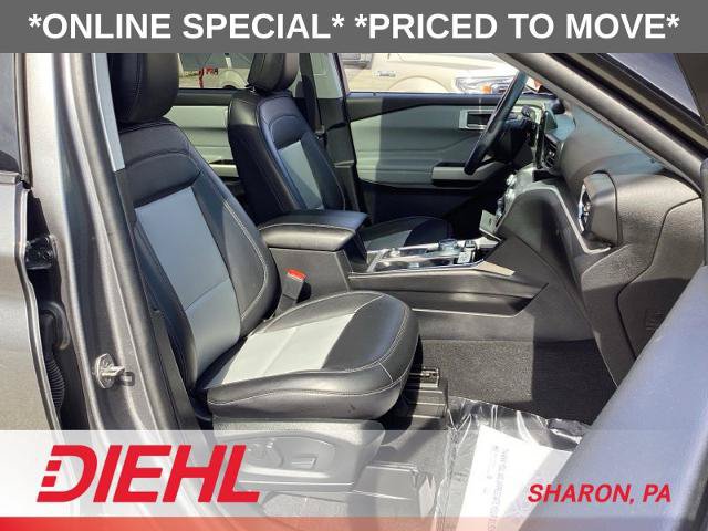 Certified 2022 Ford Explorer XLT w/ Equipment Group 202A AWD/4WD image 10