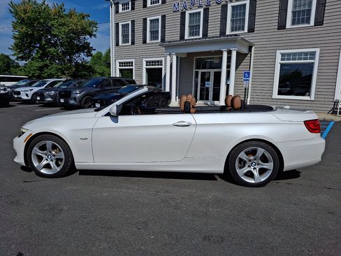 Used 2011 BMW 335i Convertible RWD image 8