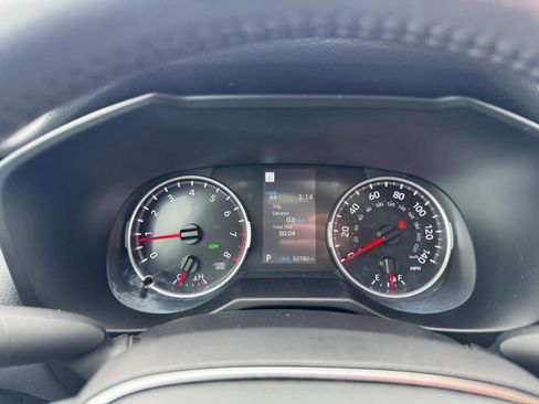 Used 2022 Toyota RAV4 XLE w/ Convenience Package image 12