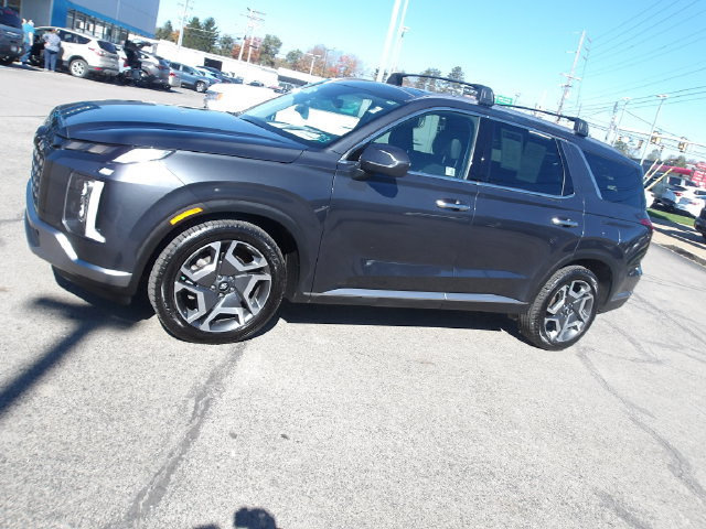 Used 2024 Hyundai Palisade SEL w/ Premium Package AWD/4WD image 4