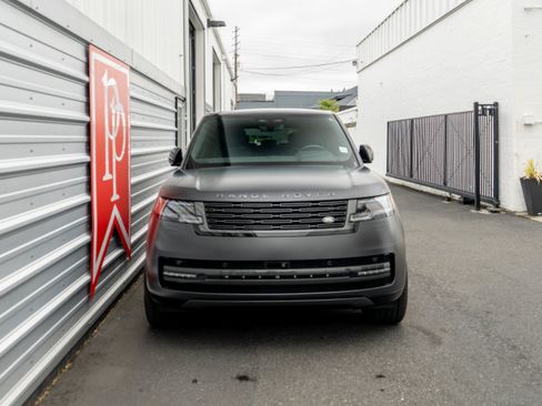 Used 2025 Land Rover Range Rover Long Wheelbase Autobiography AWD/4WD image 37