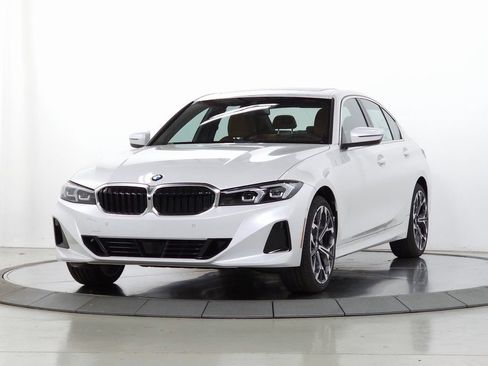 New 2026 BMW 330i xDrive Sedan w/ Premium Package AWD/4WD image 3