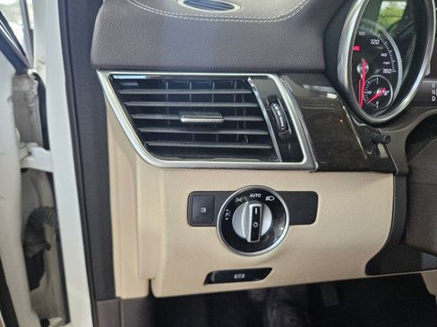 Used 2017 Mercedes-Benz GLS 450 4MATIC image 31