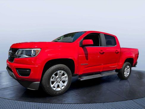 Used 2018 Chevrolet Colorado LT RWD image 2