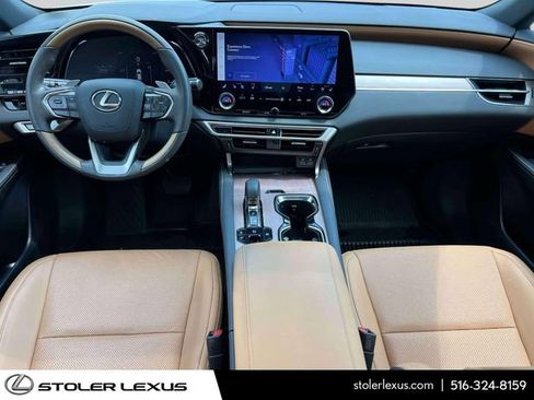 Used 2025 Lexus RX 350h w/ Accessory Package AWD/4WD image 18