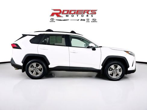 Certified 2024 Toyota RAV4 XLE w/ Convenience Package image 9