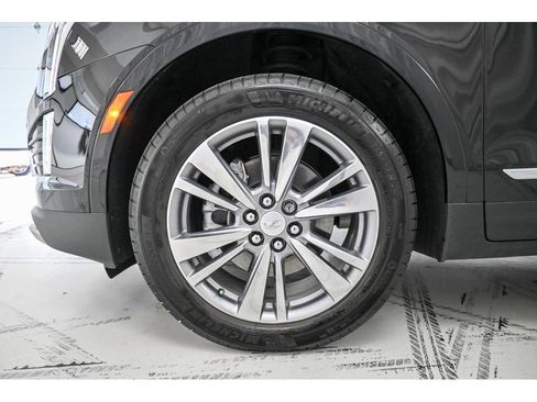 Certified 2025 Cadillac XT5 Premium Luxury image 22