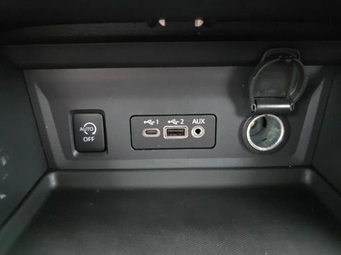 Used 2024 Nissan Sentra SV FWD image 26