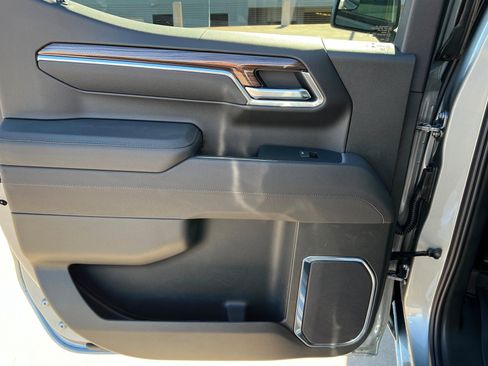 New 2026 Chevrolet Silverado 1500 LT image 19