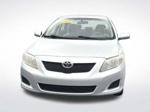 Used 2010 Toyota Corolla LE image 2
