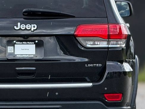 Used 2016 Jeep Grand Cherokee Limited AWD/4WD image 14
