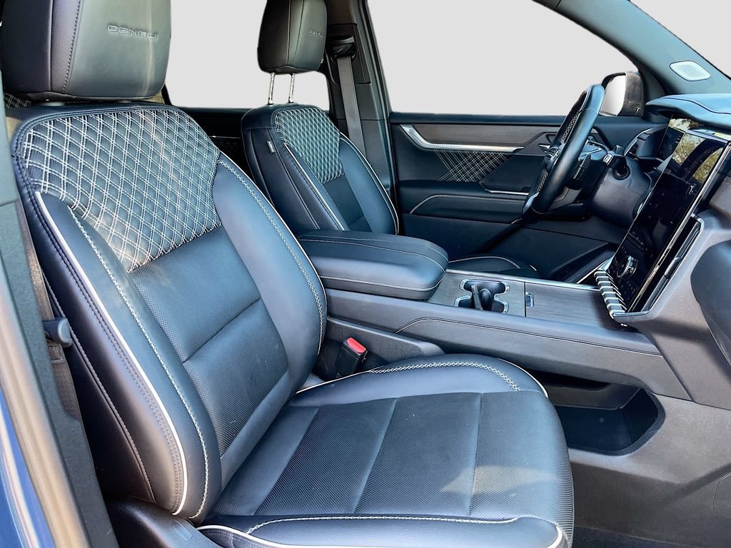 Used 2024 GMC Acadia Denali w/ Super Cruise Package FWD image 30