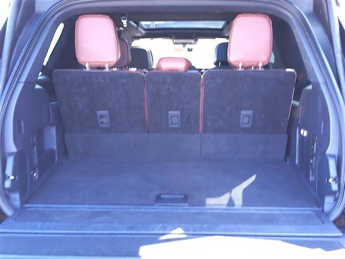 Used 2025 Lincoln Navigator Reserve AWD/4WD image 24