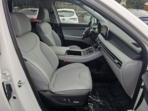 Used 2023 Hyundai Palisade SEL image 30