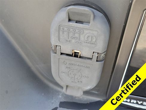 Certified 2021 Jeep Gladiator Sport image 8