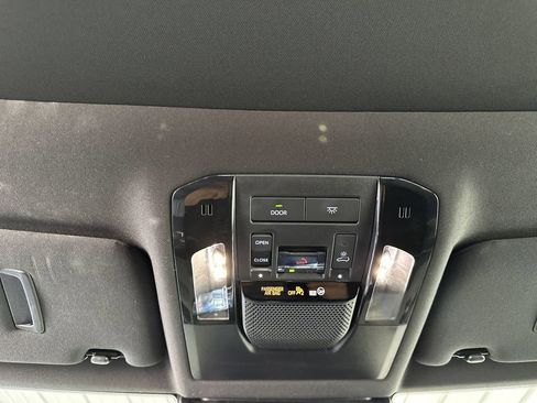Used 2025 Lexus GX 550 w/ Cold Area Package AWD/4WD image 26