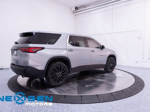 Used 2023 Chevrolet Traverse RS w/ LPO, Floor Liner Package AWD/4WD image 36