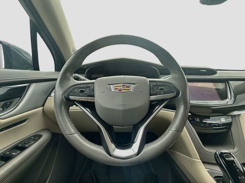 Used 2021 Cadillac XT6 Premium Luxury AWD/4WD image 11