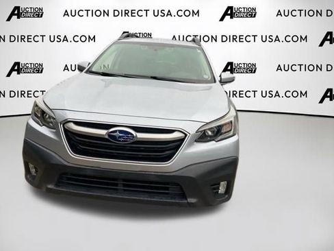 Used 2021 Subaru Outback Premium image 6