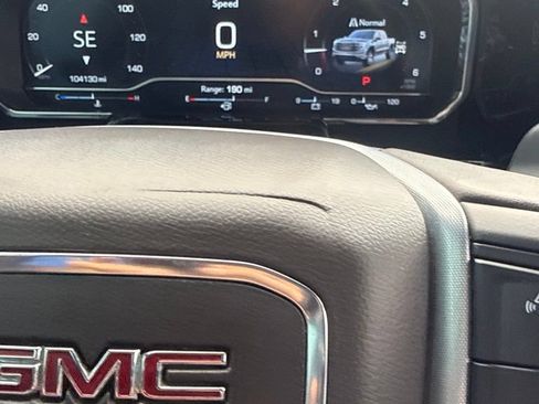 Used 2022 GMC Sierra 1500 SLT w/ SLT Premium Plus Package AWD/4WD image 28