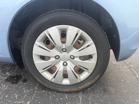 Used 2012 Toyota Yaris LE image 24