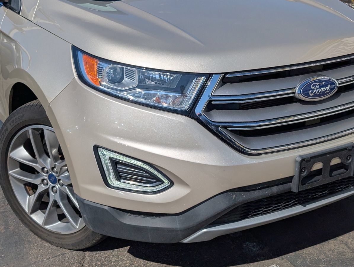 Used 2017 Ford Edge Titanium w/ Equipment Group 301A AWD/4WD image 3