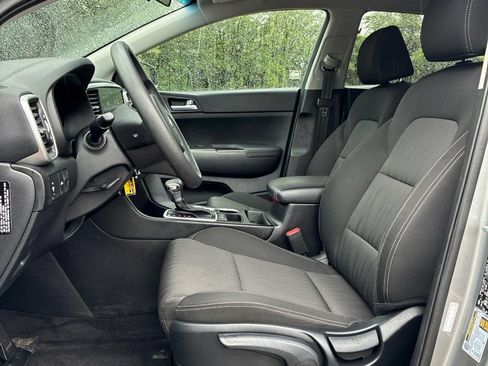 Used 2022 Kia Sportage LX FWD image 12