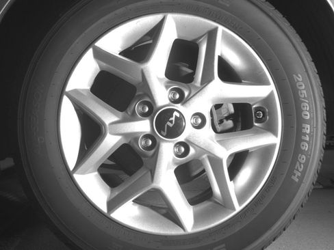 Used 2025 Kia Soul LX w/ LX Technology Package FWD image 14