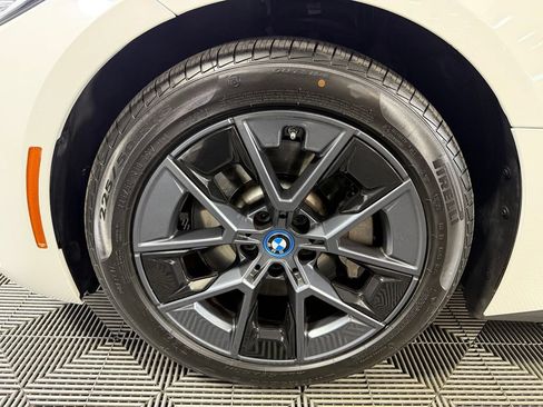 Used 2024 BMW i4 eDrive35 w/ Premium Package RWD image 11