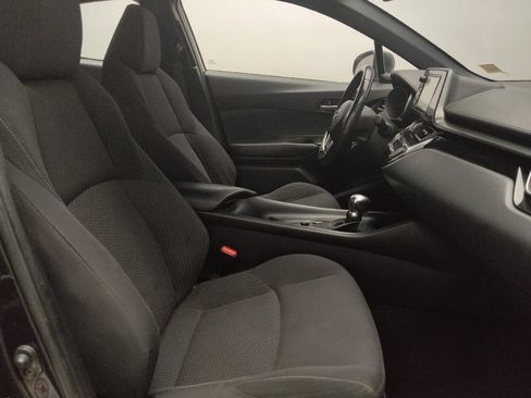 Used 2018 Toyota C-HR XLE image 21