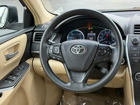 Used 2017 Toyota Camry LE FWD image 15