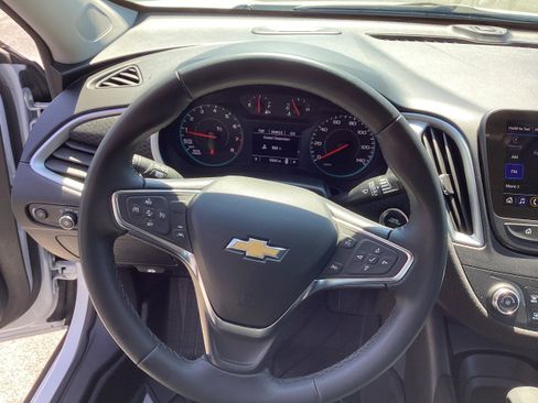 Used 2024 Chevrolet Malibu RS w/ LPO, Floor Liner Package FWD image 15