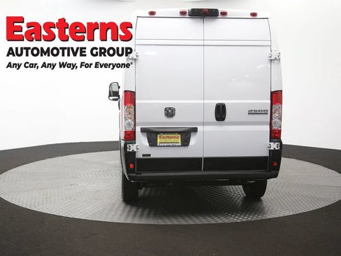 Used 2023 RAM ProMaster 2500 w/ Convenience Group FWD image 30