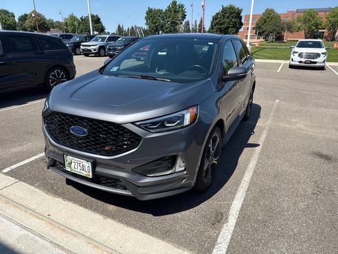 Used 2021 Ford Edge ST w/ Equipment Group 401A AWD/4WD image 4