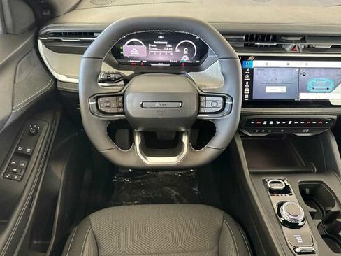New 2026 Jeep Cherokee Laredo AWD/4WD image 11