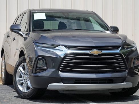 Used 2021 Chevrolet Blazer LT FWD image 2