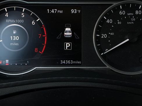 Used 2025 Nissan Versa SV FWD image 34