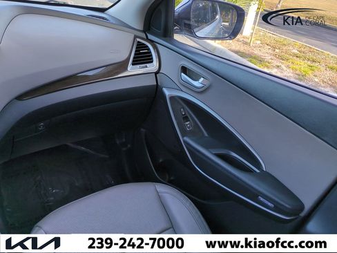 Used 2017 Hyundai Santa Fe Sport image 17