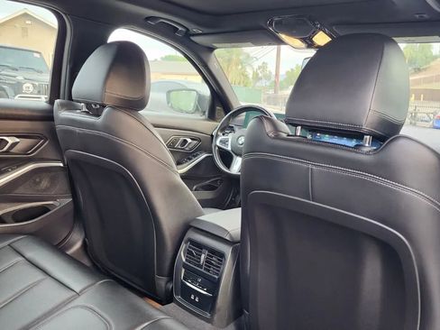 Used 2024 BMW 330i Sedan w/ M Sport Package image 24