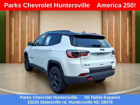 Used 2024 Jeep Compass Trailhawk AWD/4WD image 30