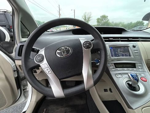 Used 2012 Toyota Prius Three image 15