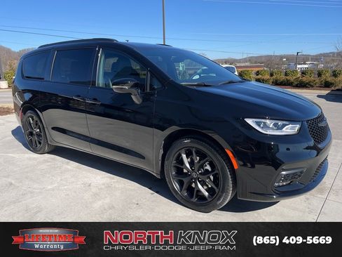 New 2026 Chrysler Pacifica Select image 29