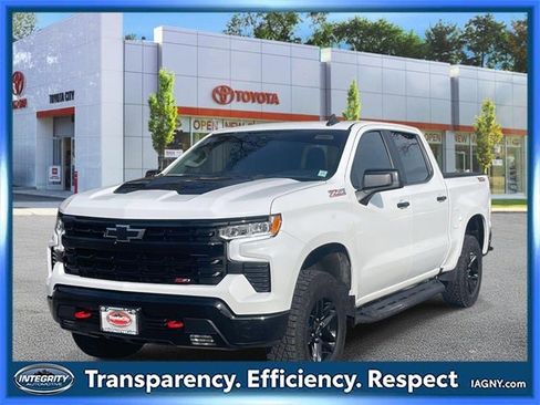 Used 2023 Chevrolet Silverado 1500 LT Trail Boss image 4