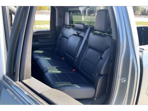 Used 2025 Chevrolet Silverado 3500 LTZ AWD/4WD image 28
